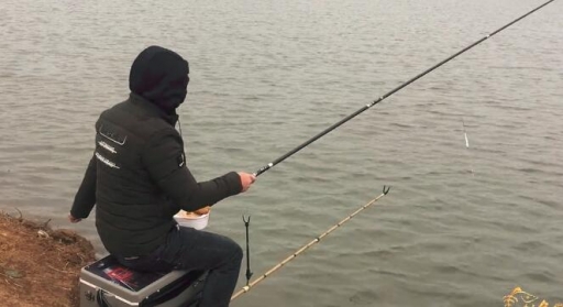 第三十五集 钓鱼主线的风线切水多少不会影响浮漂的钓目